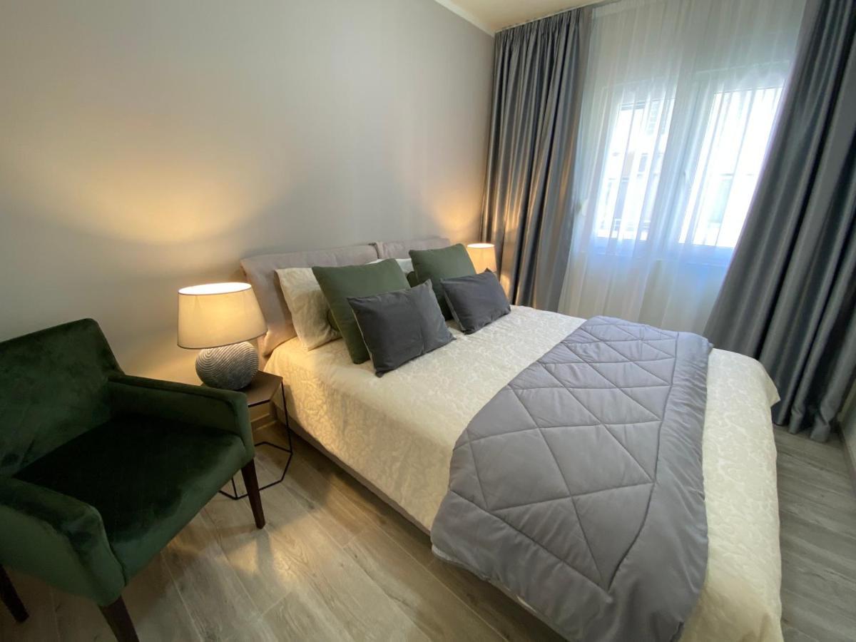 Apart hotel Sun Village Herceg Novi Exteriör bild